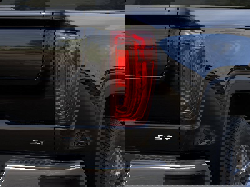 New 2026 GMC Sierra 1500 SLT image 11