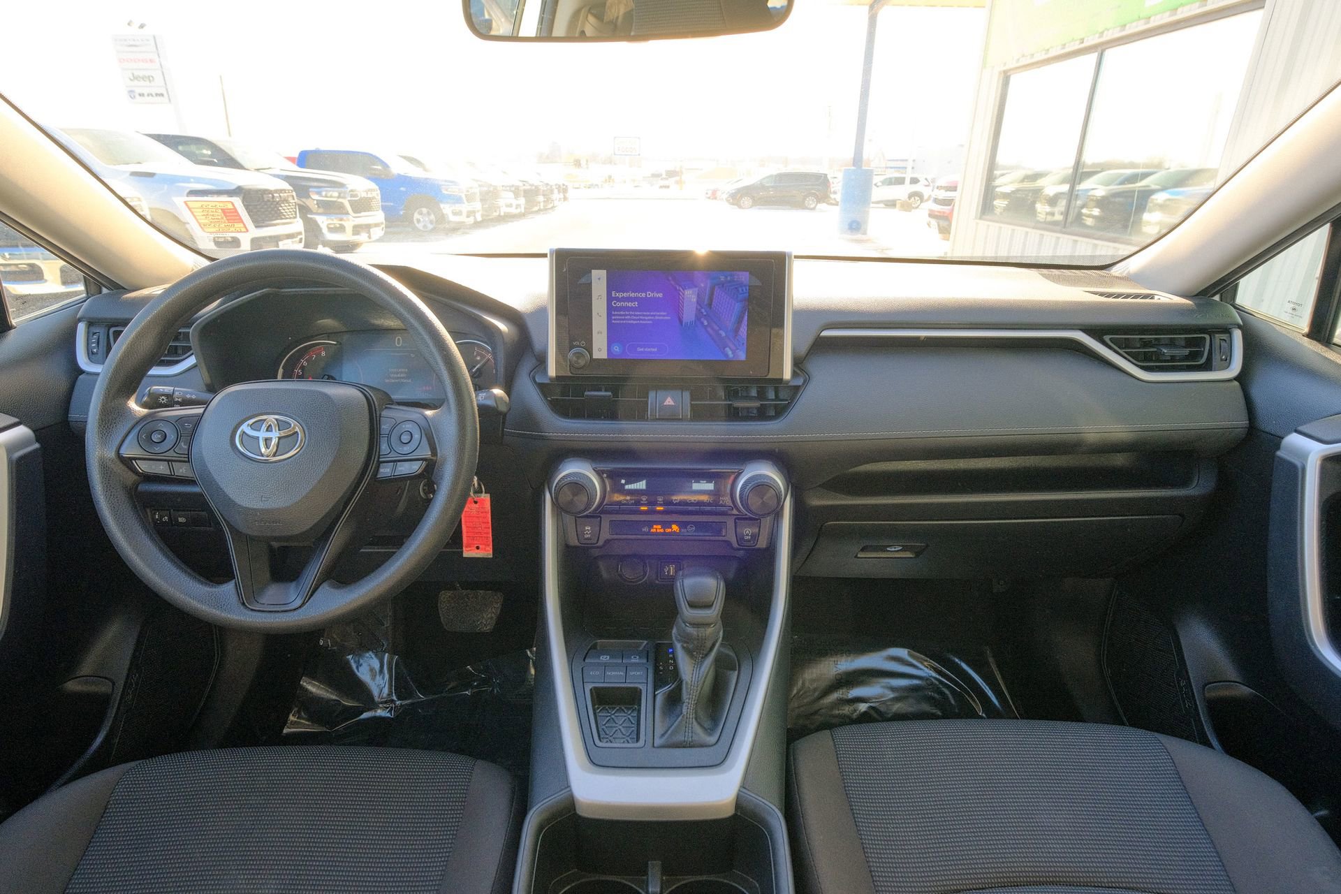 Used 2024 Toyota RAV4 LE image 29