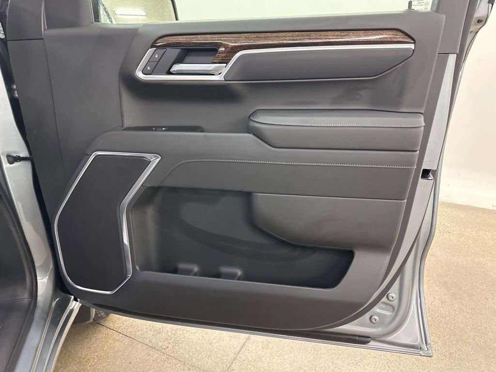 New 2026 GMC Sierra 1500 Elevation image 17