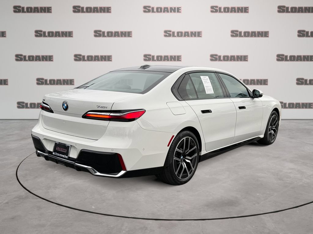 Certified 2025 BMW 740i xDrive image 5