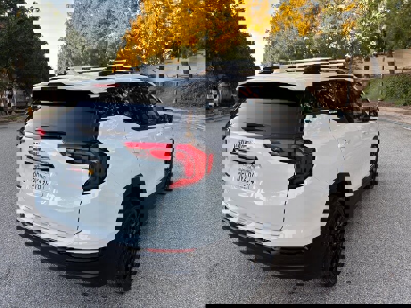 Used 2020 GMC Terrain SLE w/ Elevation Edition image 6