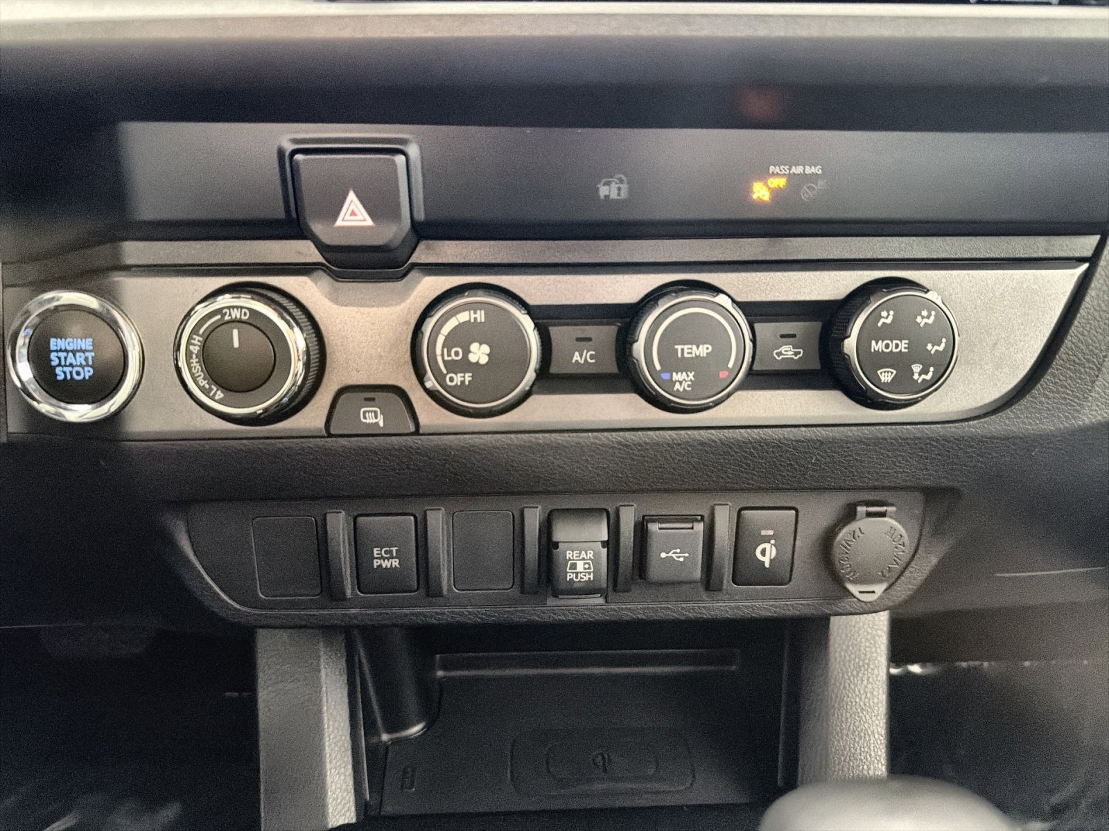 Used 2020 Toyota Tacoma TRD Off-Road image 20