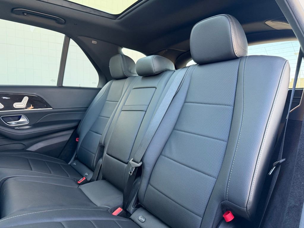 Used 2024 Mercedes-Benz GLE 350 4MATIC w/ 3rd Row Seat Package image 36