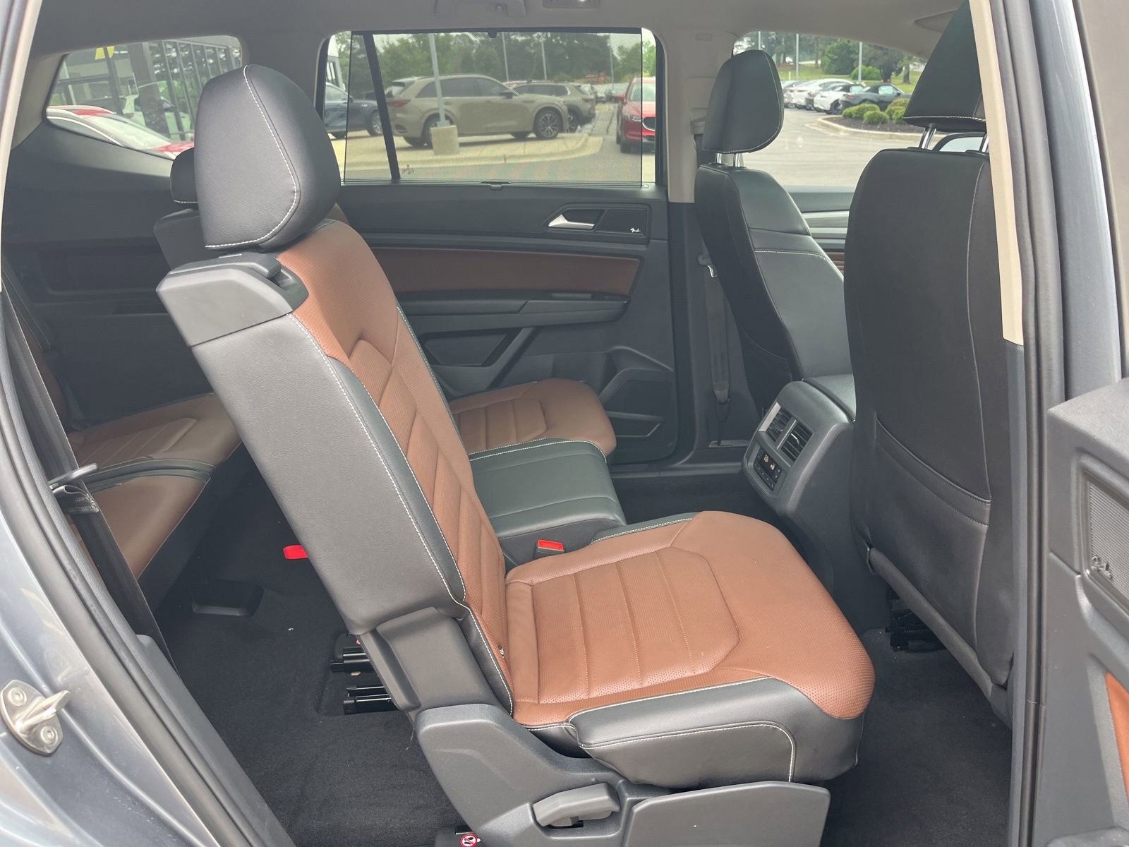 Used 2021 Volkswagen Atlas SEL Premium AWD/4WD image 37
