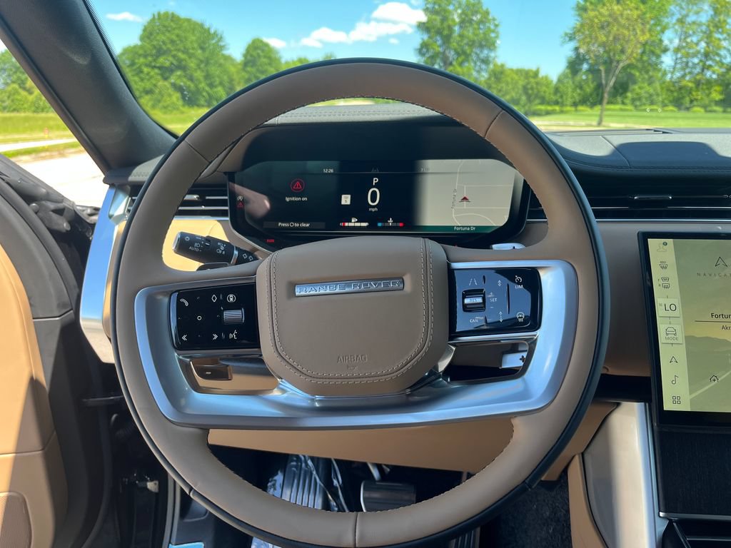 New 2026 Land Rover Range Rover Long Wheelbase SE AWD/4WD image 14