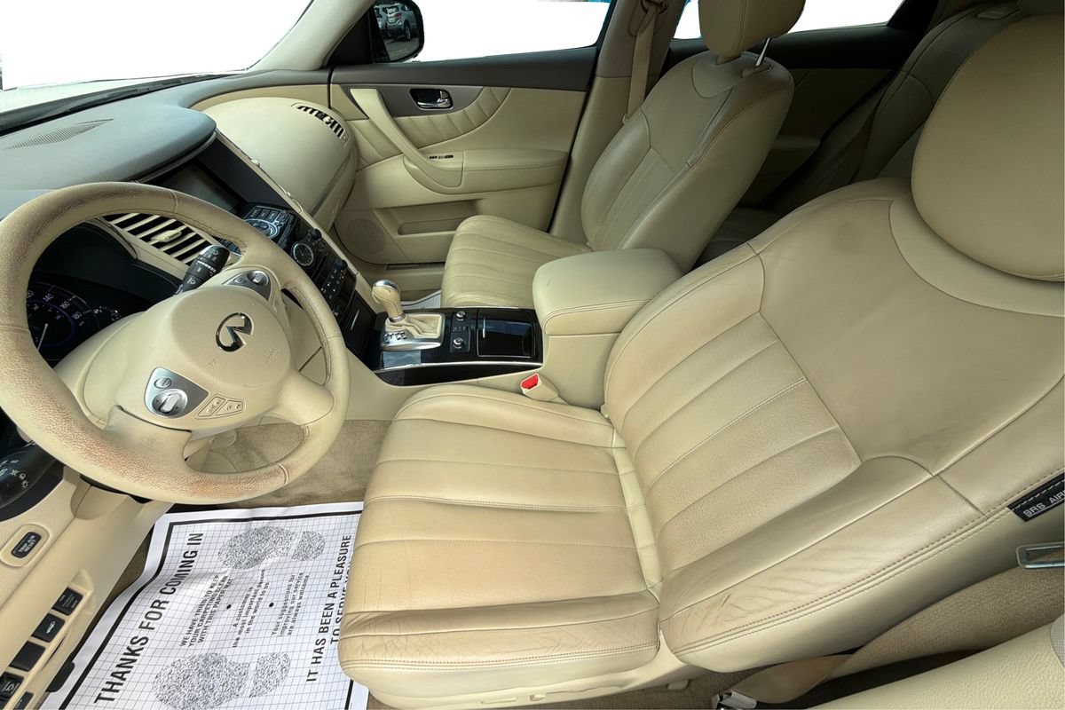 Used 2017 INFINITI QX70 2WD image 9