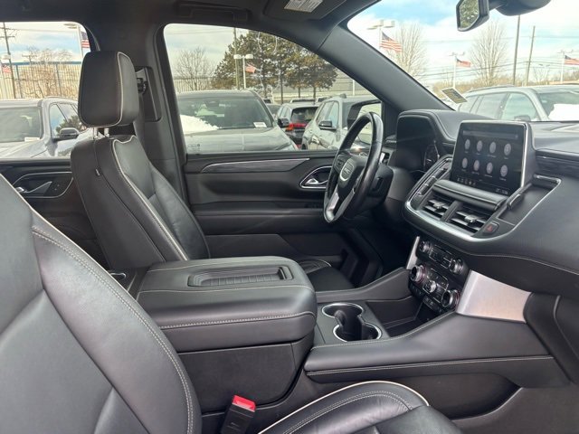 Used 2021 GMC Yukon SLT w/ SLT Premium Package image 14
