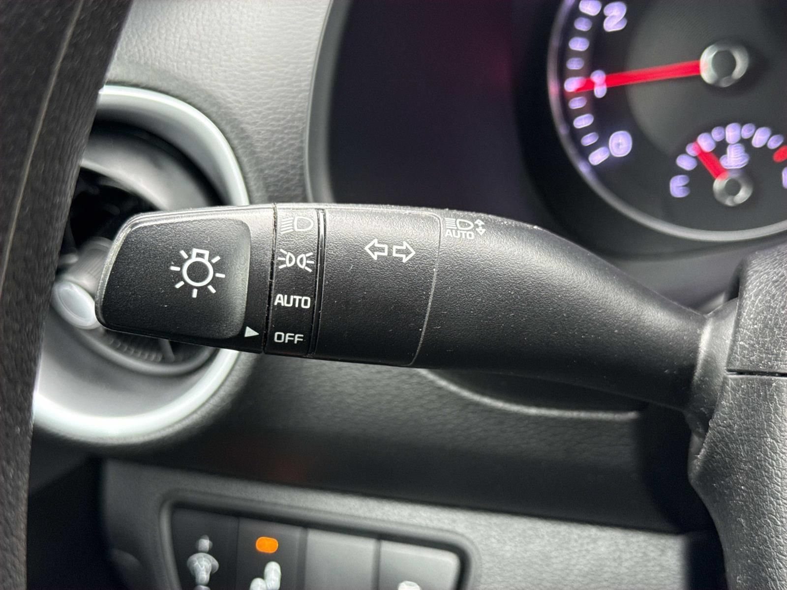 Used 2023 Kia Forte LXS w/ LXS Technology Package FWD image 16