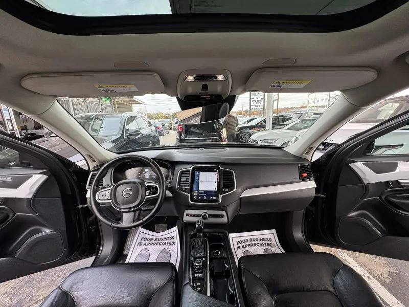 Used 2017 Volvo XC90 T6 Momentum w/ Vision Package image 17