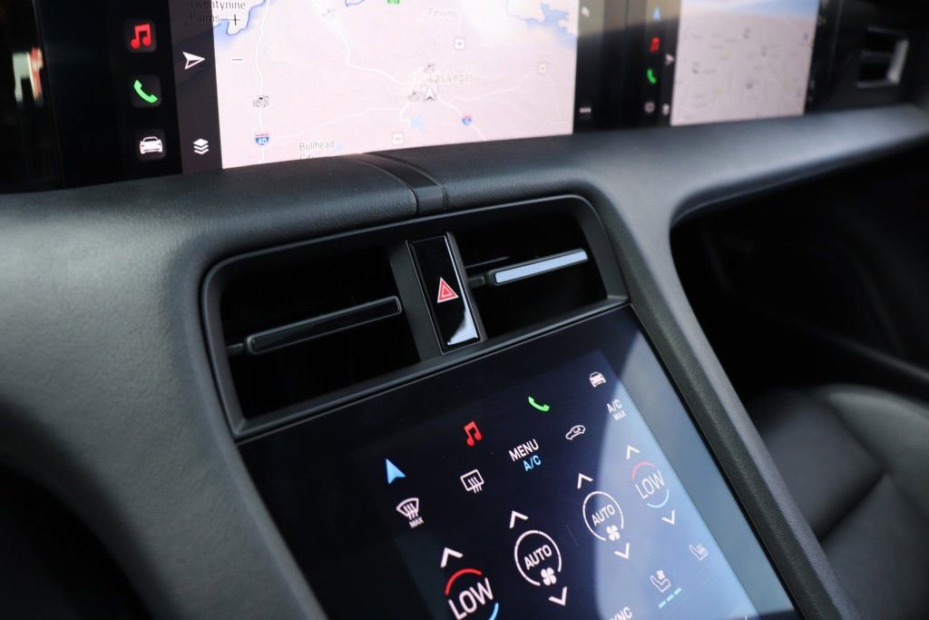 Used 2020 Porsche Taycan 4S image 61