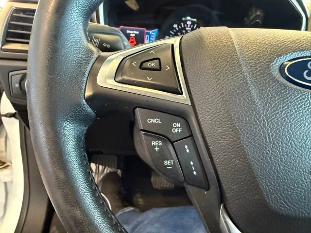 Used 2017 Ford Fusion SE w/ Equipment Group 602A image 18
