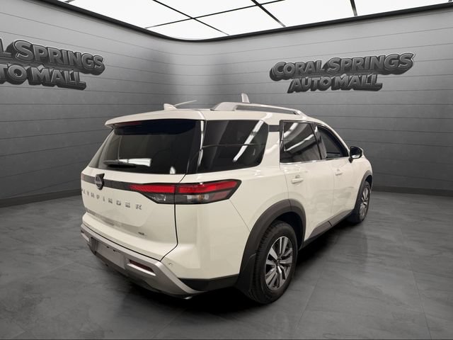 Certified 2024 Nissan Pathfinder SL FWD image 5