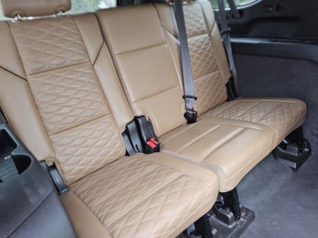 Used 2021 Cadillac Escalade ESV Sport AWD/4WD image 2