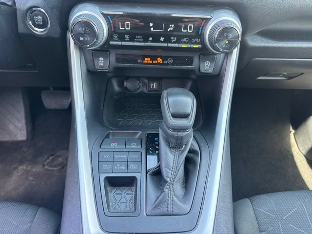 Used 2024 Toyota RAV4 XLE AWD/4WD image 18