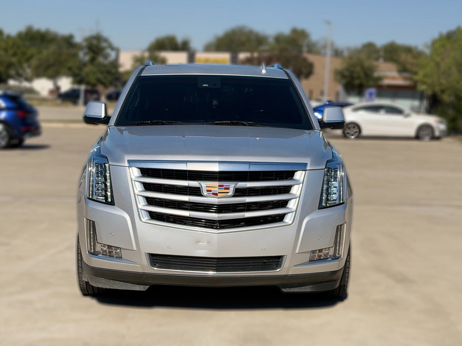 Used 2016 Cadillac Escalade Luxury AWD/4WD image 5
