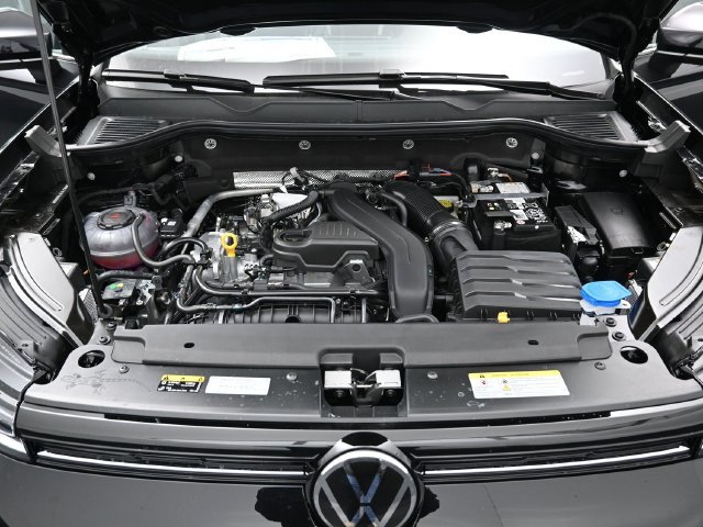 Used 2026 Volkswagen Taos SE w/ Panoramic Sunroof Package AWD/4WD image 15