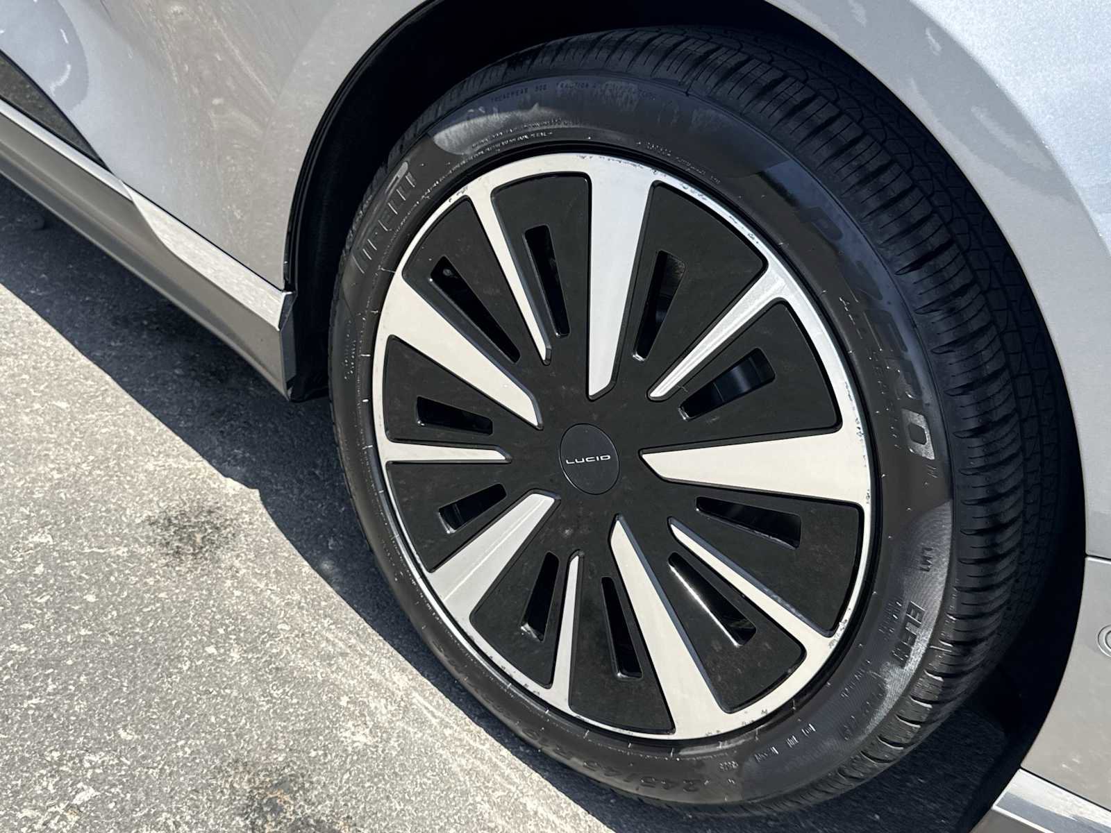 Used 2024 Lucid Air Pure RWD image 12