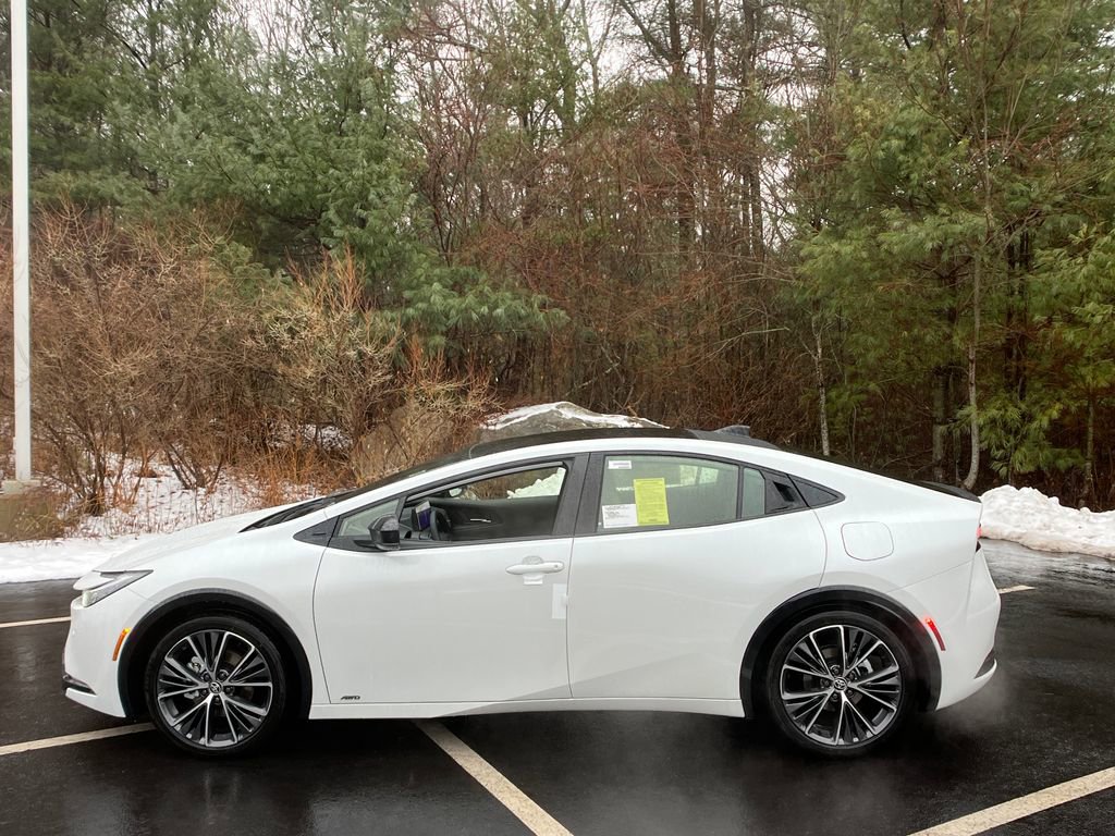 New 2026 Toyota Prius XLE video 2