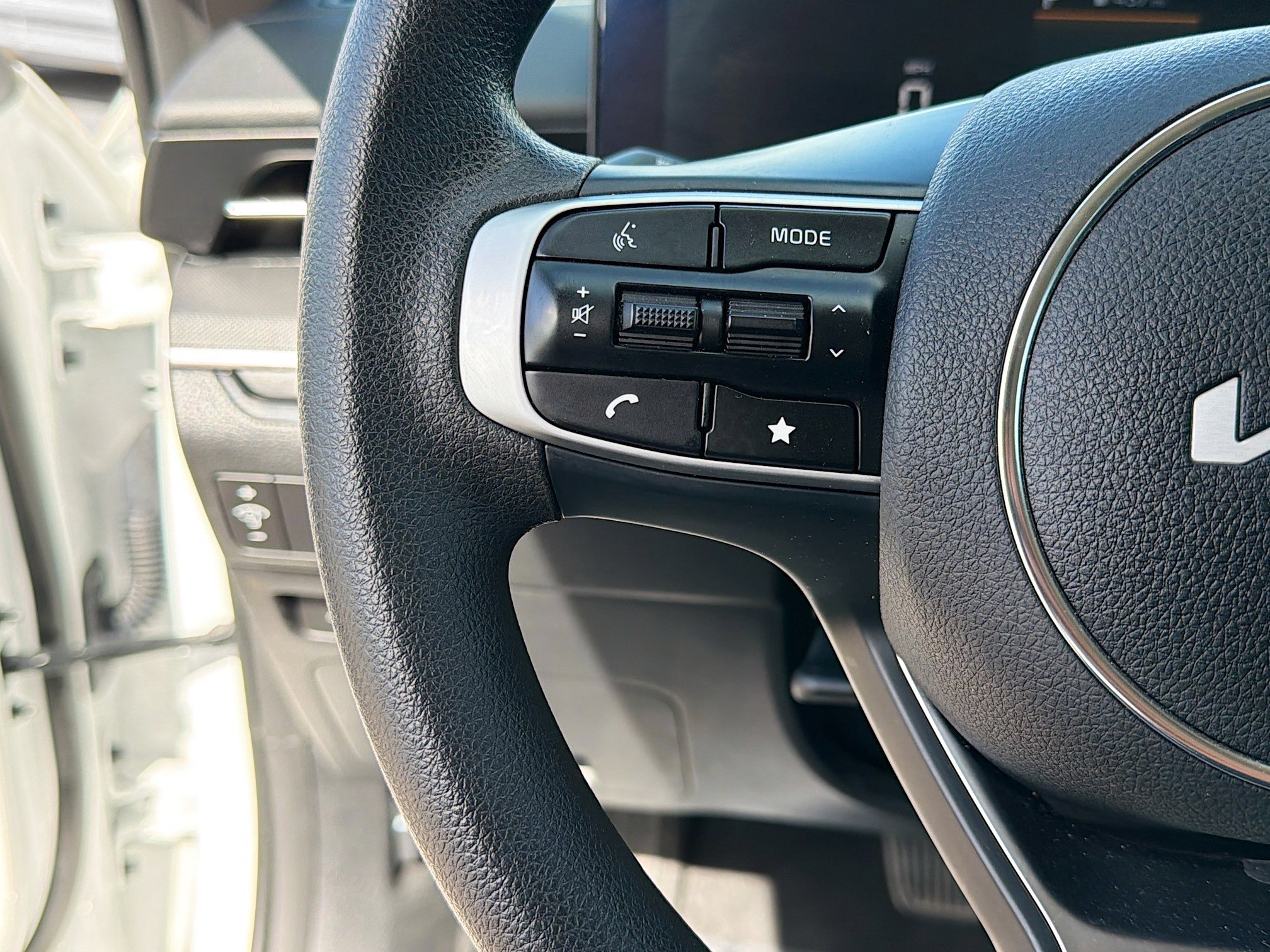 Used 2026 Kia K5 LXS image 35