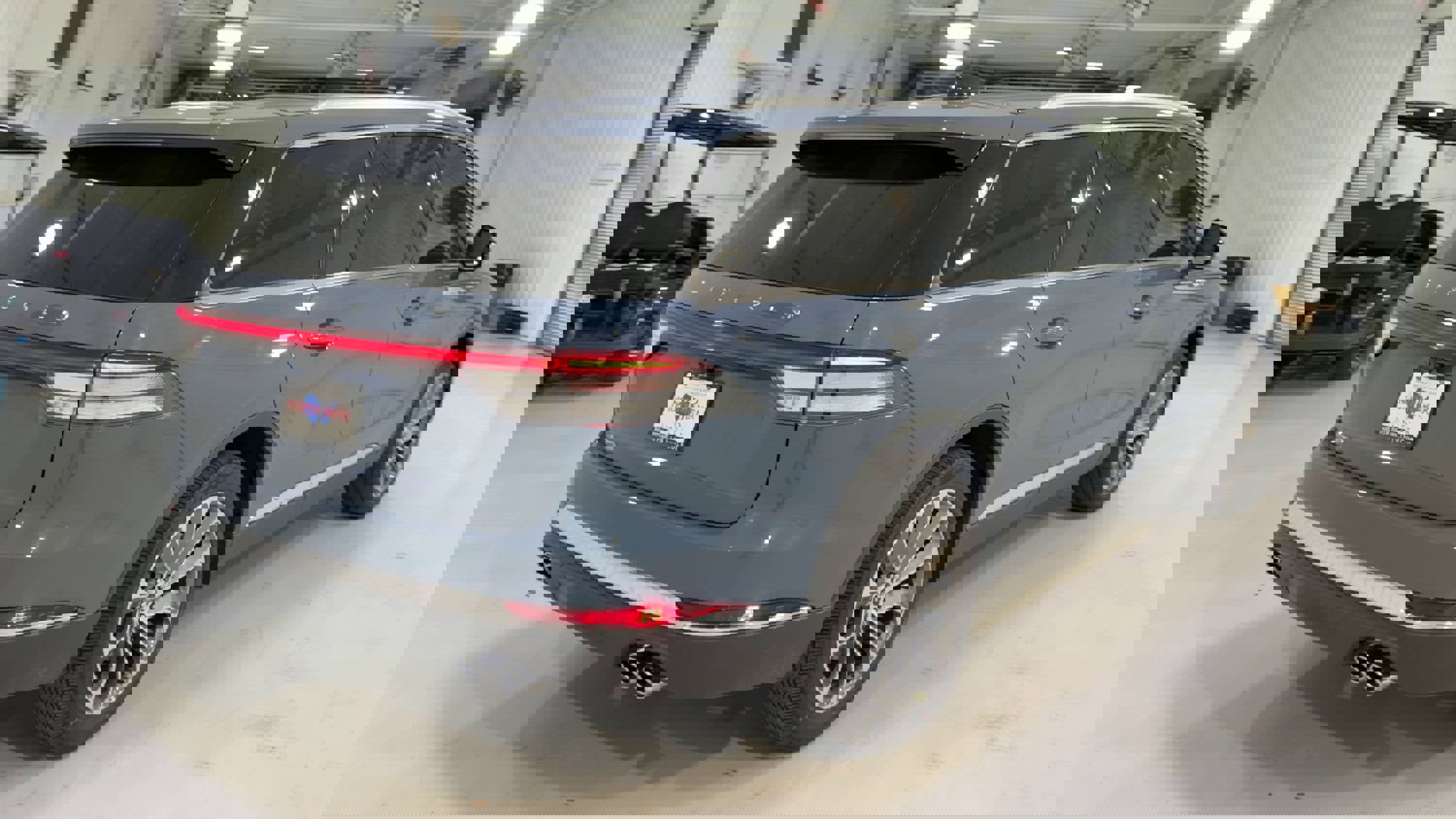 New 2026 Lincoln Aviator AWD image 9