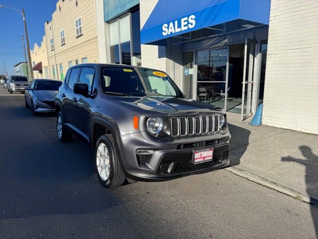 Used 2023 Jeep Renegade Latitude AWD/4WD image 4