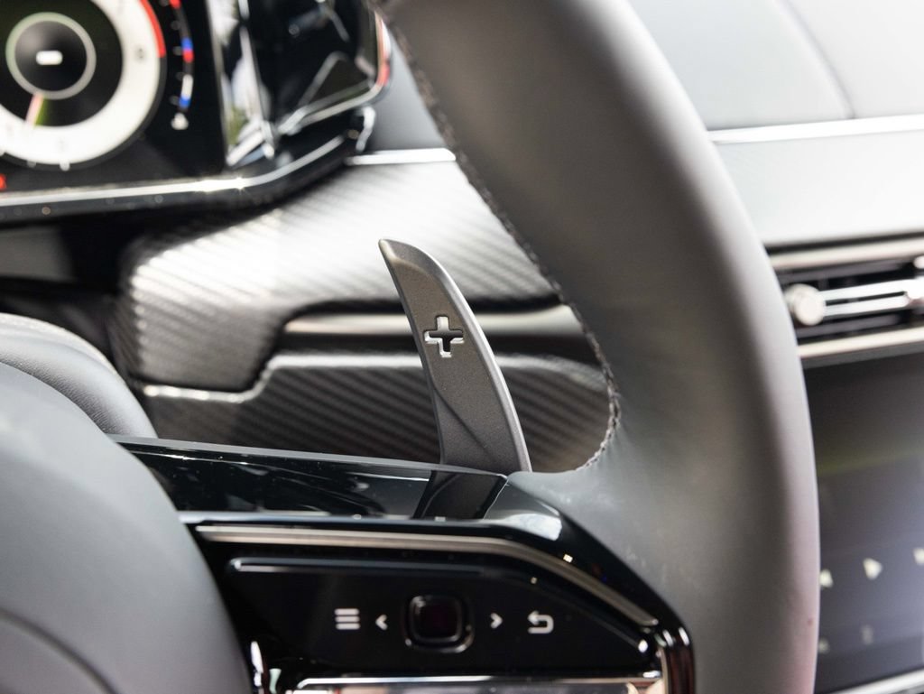New 2026 Aston Martin V8 Vantage S RWD image 30