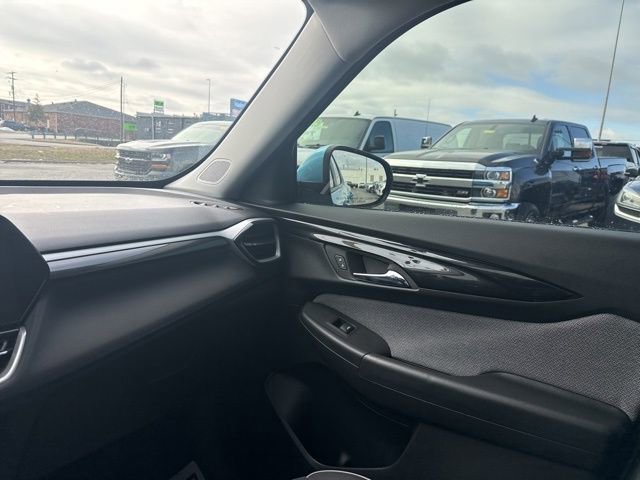 Used 2026 Chevrolet TrailBlazer LT w/ Driver Confidence Package image 23