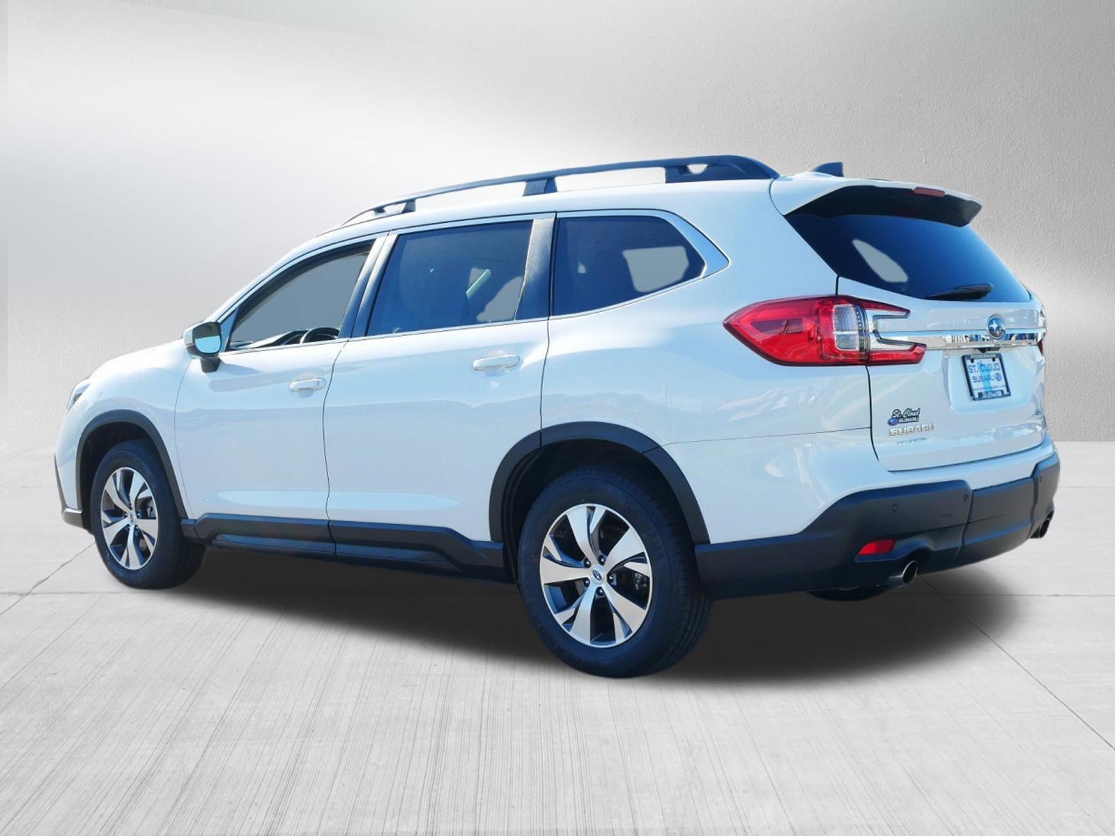 Used 2024 Subaru Ascent Premium w/ Convenience Package AWD/4WD image 5