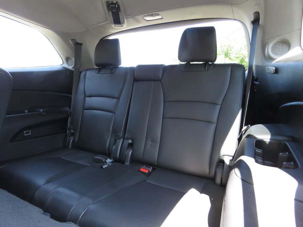 Used 2020 Honda Pilot Touring image 22