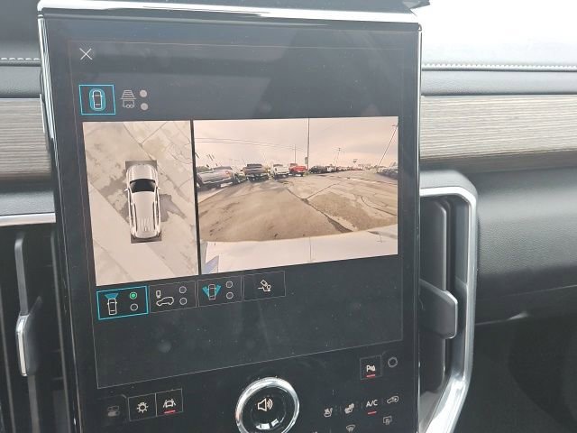 Used 2025 GMC Acadia Denali w/ Super Cruise Package FWD image 35
