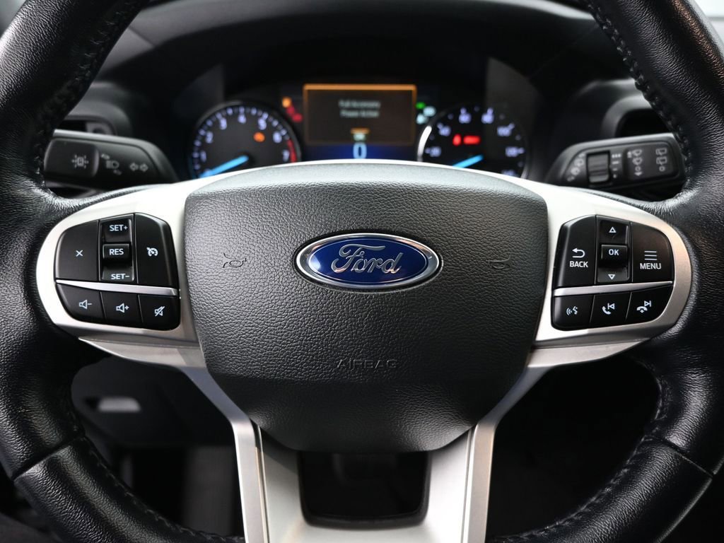 Used 2022 Ford Explorer XLT image 12