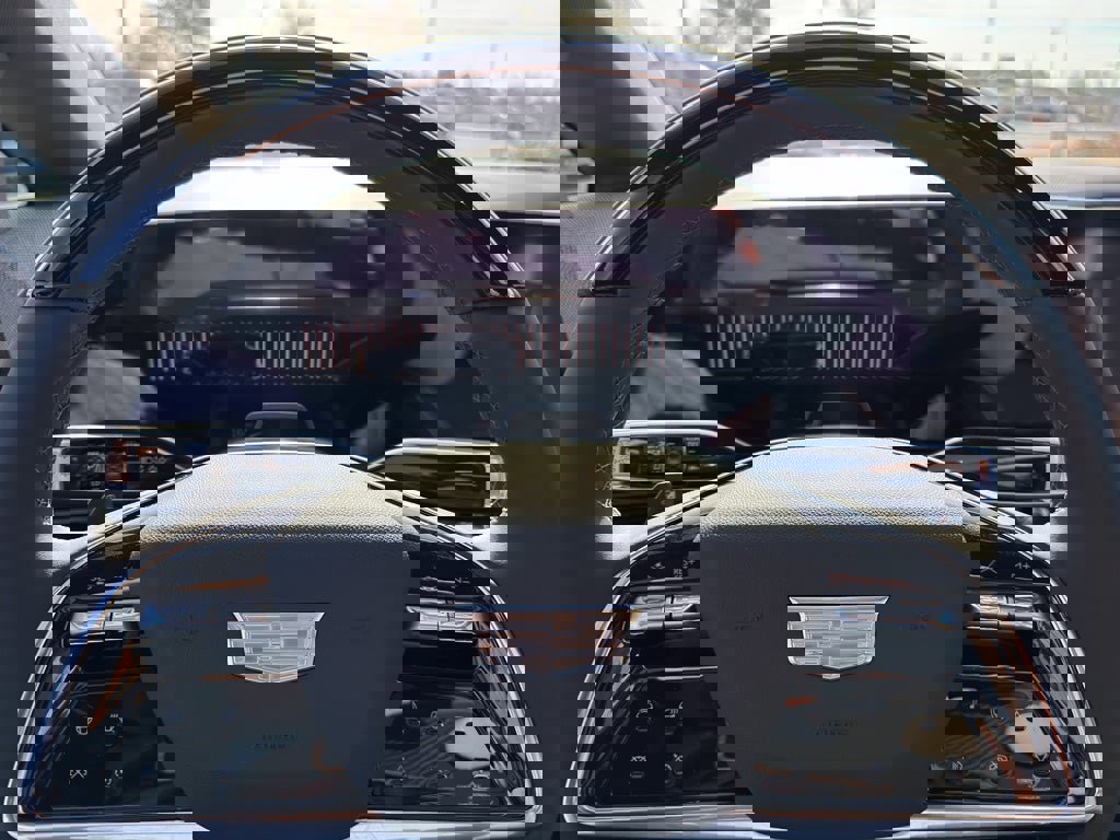 New 2026 Cadillac Optiq Luxury 1 image 23