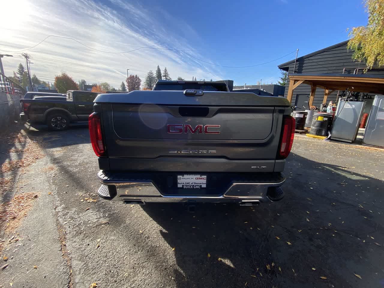 Used 2021 GMC Sierra 1500 SLT w/ SLT Premium Package AWD/4WD image 5