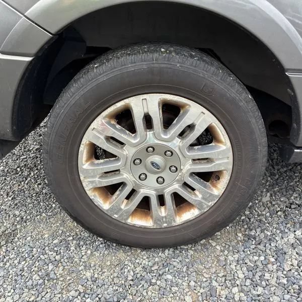 Used 2014 Ford Expedition EL Limited w/ Equipment Group 301A AWD/4WD image 19