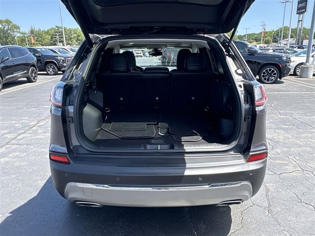 Used 2021 Jeep Cherokee Limited AWD/4WD image 25