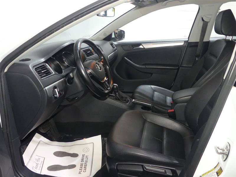 Used 2015 Volkswagen Jetta SE FWD image 22