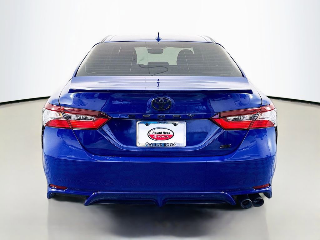 Used 2023 Toyota Camry SE image 6
