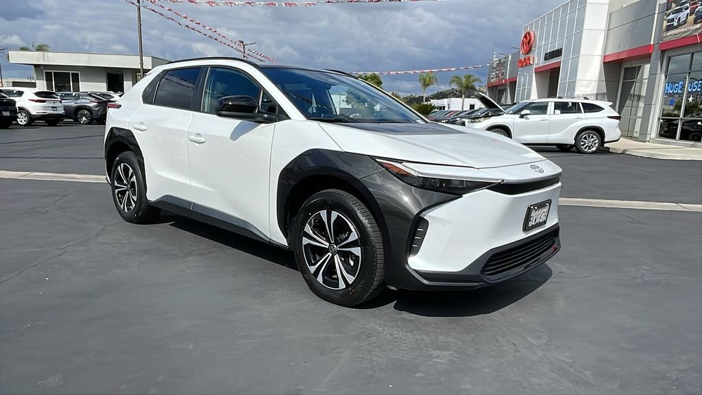 Certified 2024 Toyota bZ4X FWD image 32