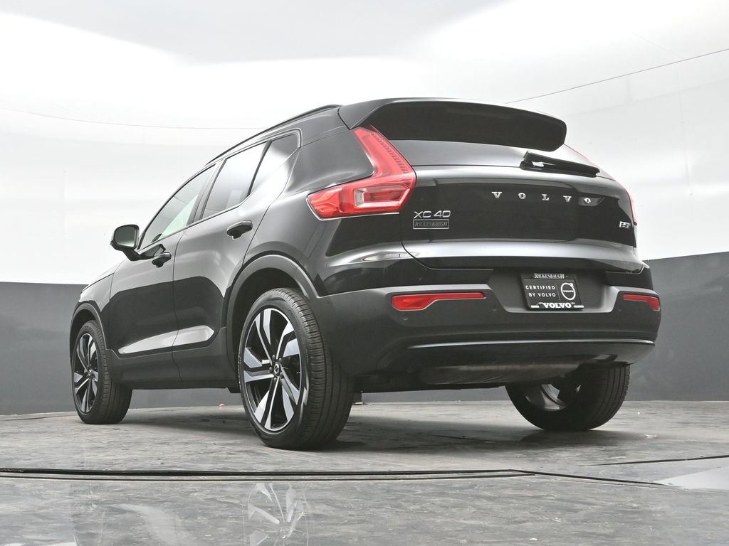 Used 2025 Volvo XC40 B5 Ultra image 25