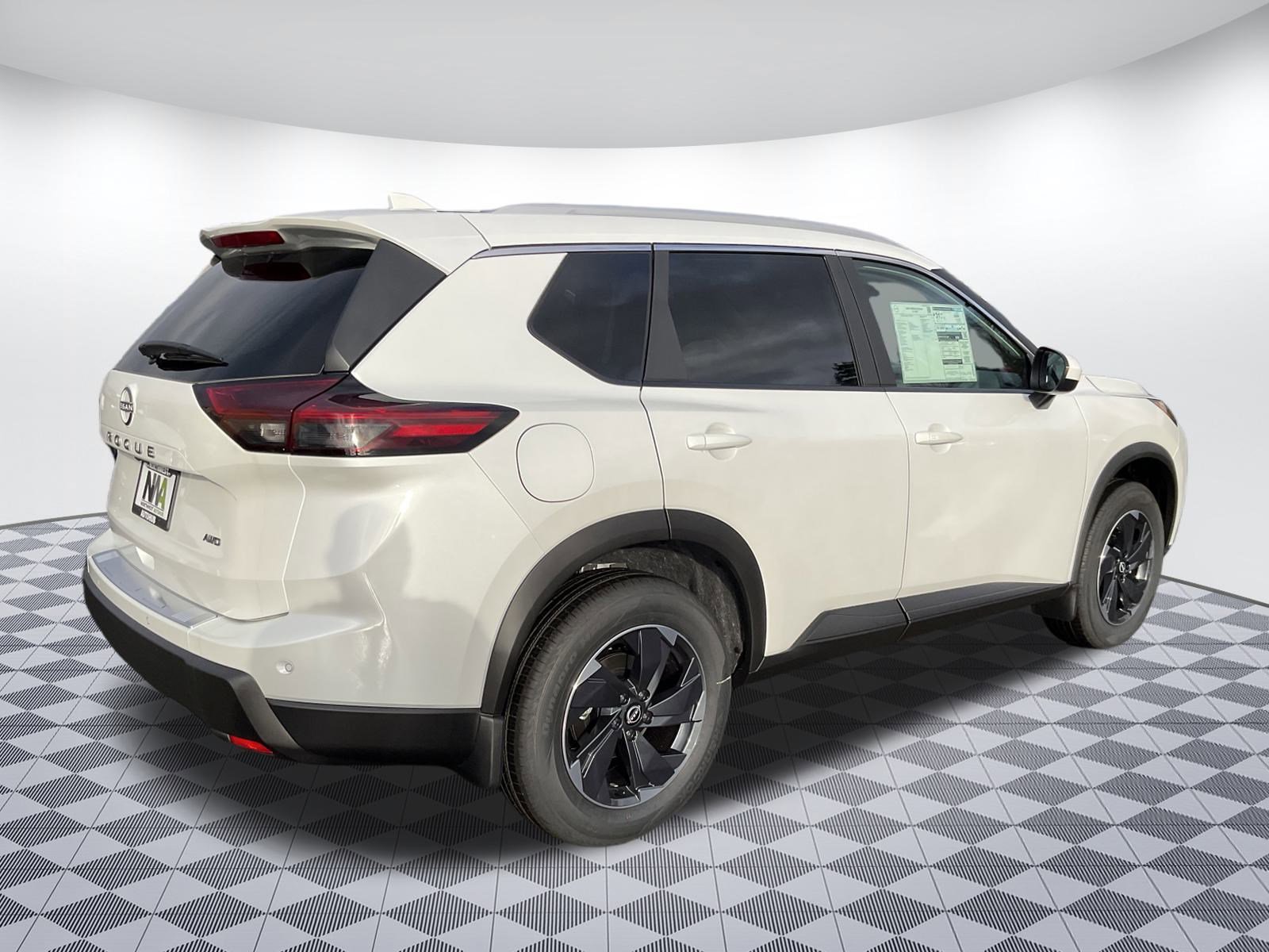 Used 2026 Nissan Rogue SV w/ SV Premium Package image 3