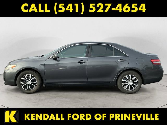 Used 2010 Toyota Camry LE image 2