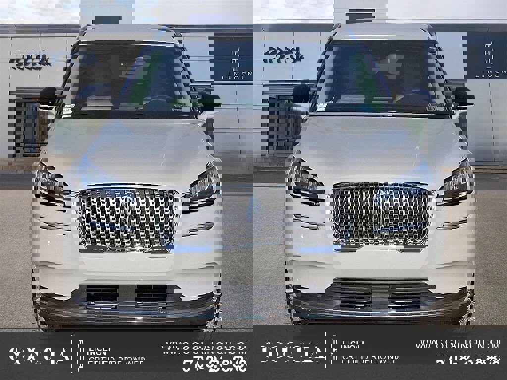 Certified 2022 Lincoln Corsair AWD w/ Equipment Group 101A image 2