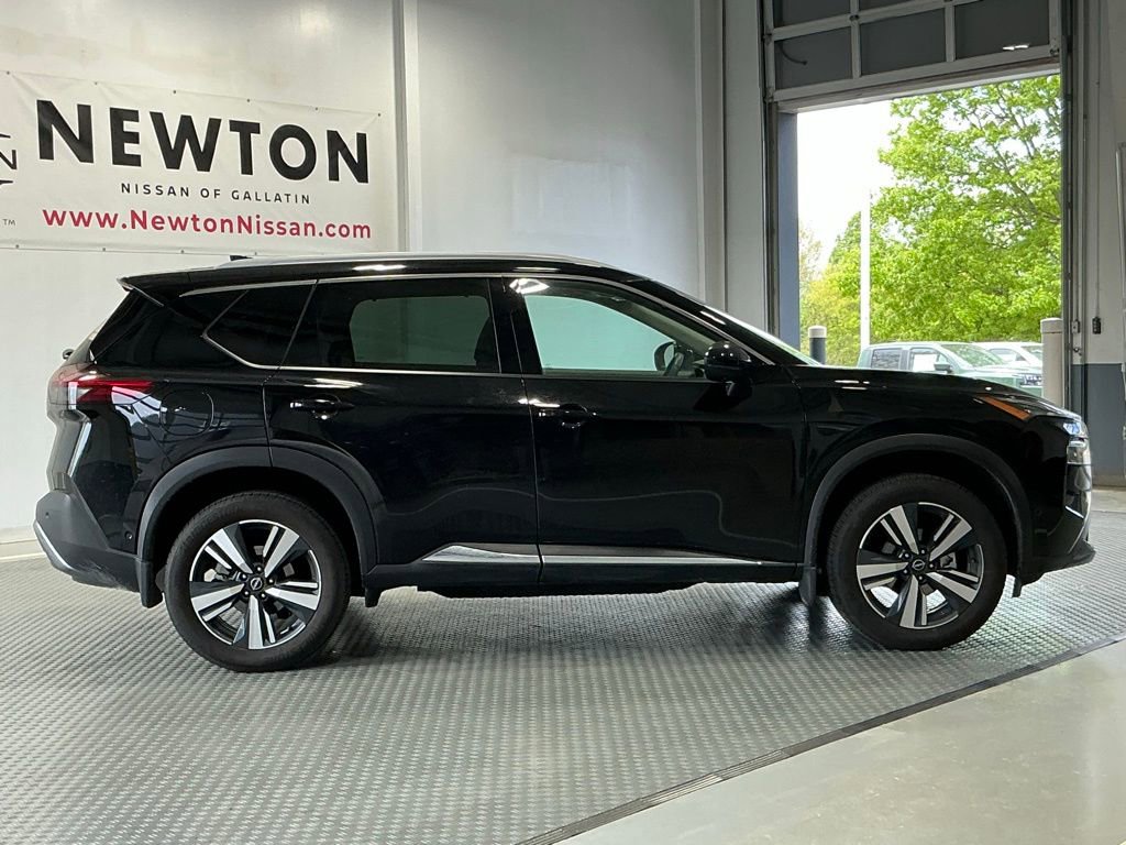 Used 2023 Nissan Rogue SL w/ SL Premium Package image 20