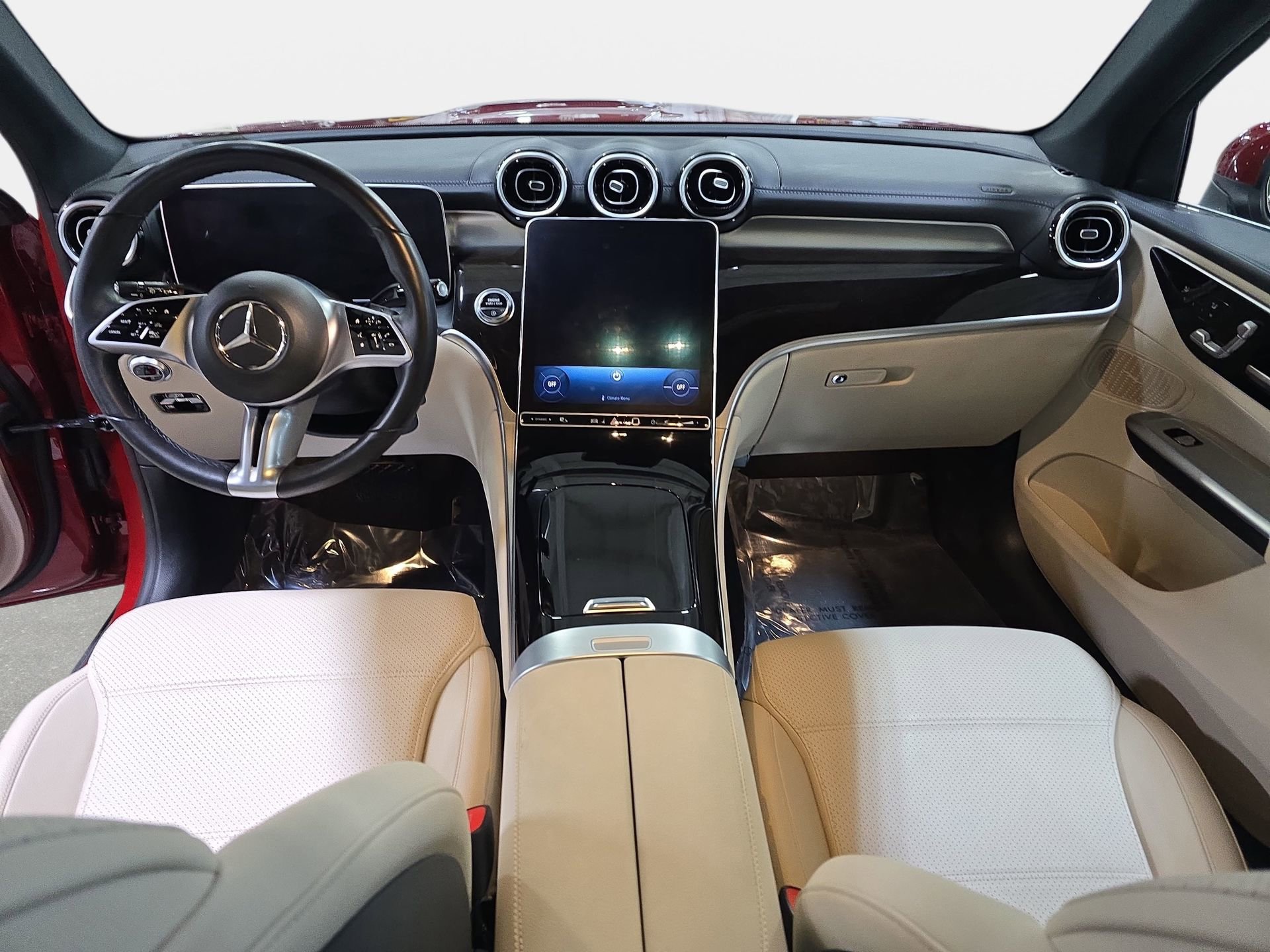 Used 2023 Mercedes-Benz GLC 300 4MATIC image 9