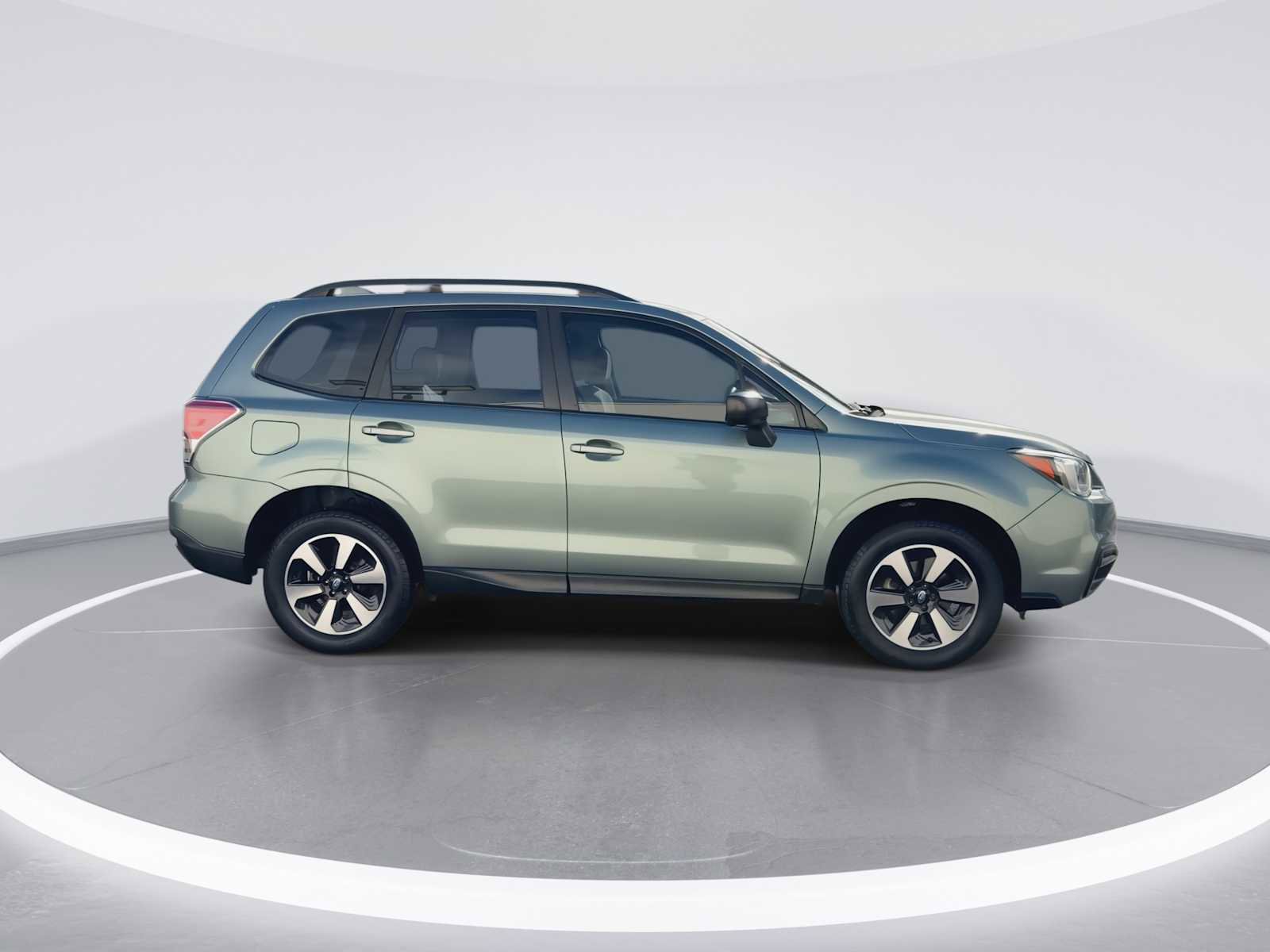 Used 2017 Subaru Forester 2.5i w/ Alloy Wheel Package AWD/4WD image 9