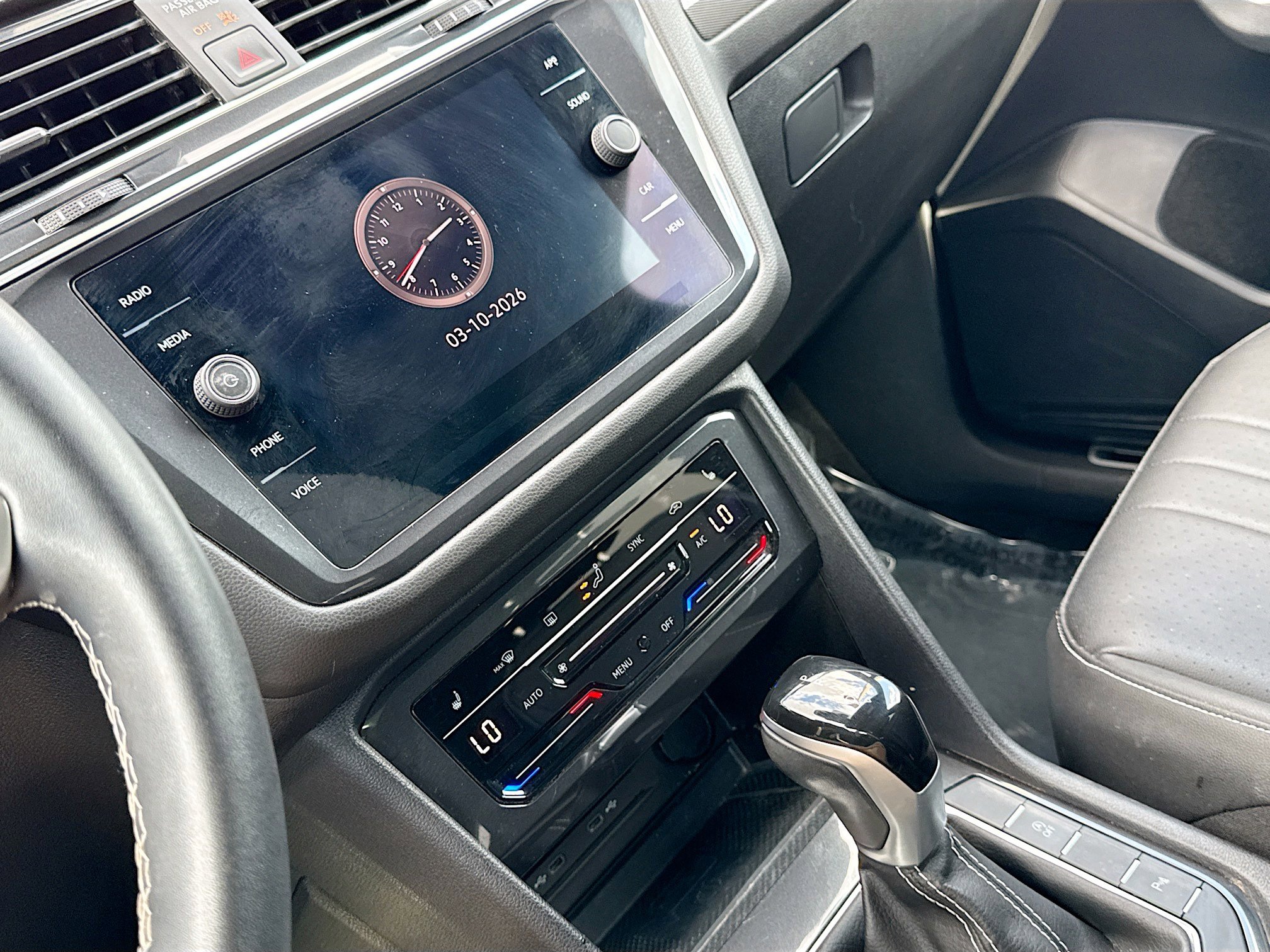 Used 2023 Volkswagen Tiguan SE R-Line image 25