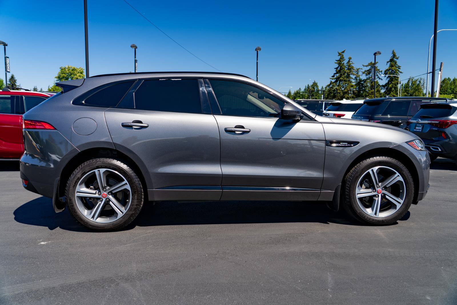 Used 2018 Jaguar F-PACE R-Sport AWD/4WD image 9