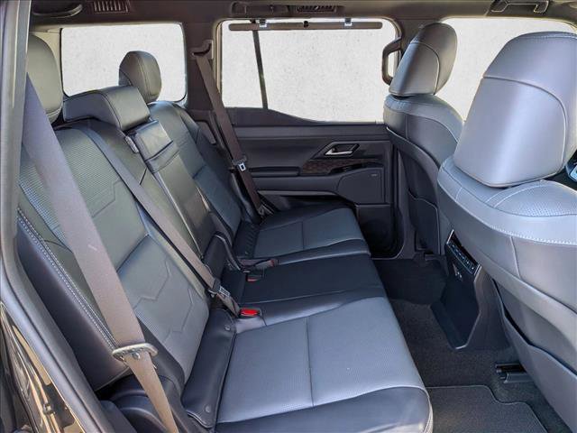 Used 2024 Lexus GX 550 w/ Cold Area Package AWD/4WD image 18
