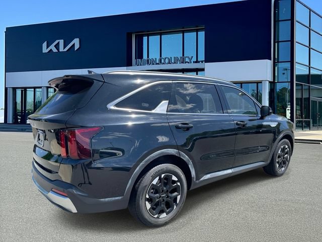 Certified 2024 Kia Sorento S FWD image 6