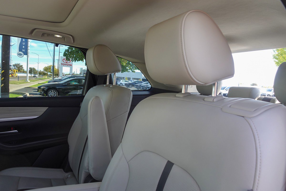 Certified 2024 MAZDA CX-90 Plug-In Hybrid w/ Premium Pkg image 22